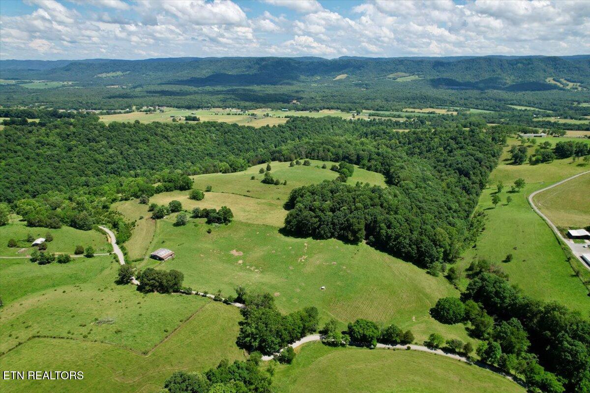 187 Van Huss Road Rose Hill, VA 24281 - Photo 14 of 44 12-DJI_0654