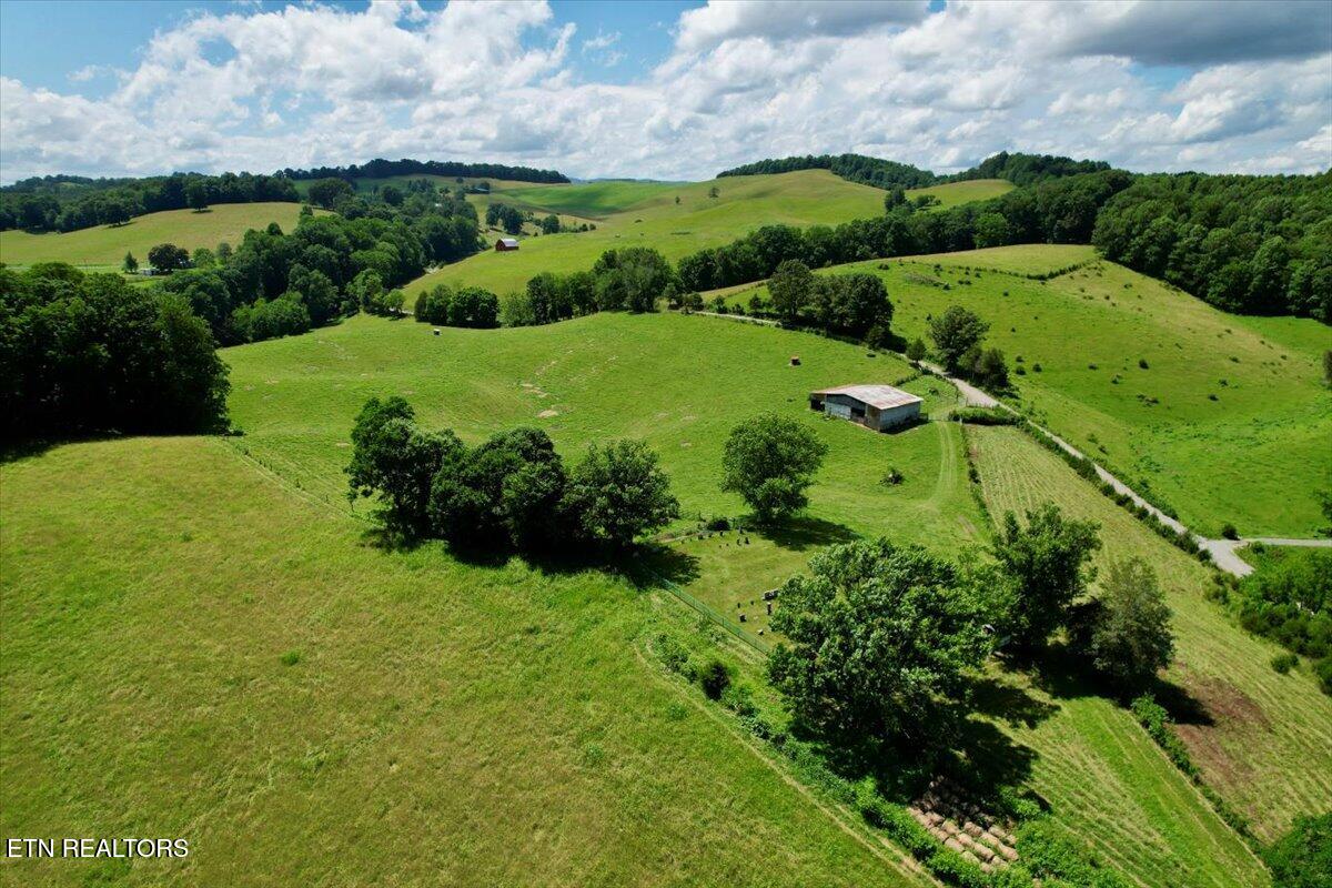 187 Van Huss Road Rose Hill, VA 24281 - Photo 20 of 44 18-DJI_0660