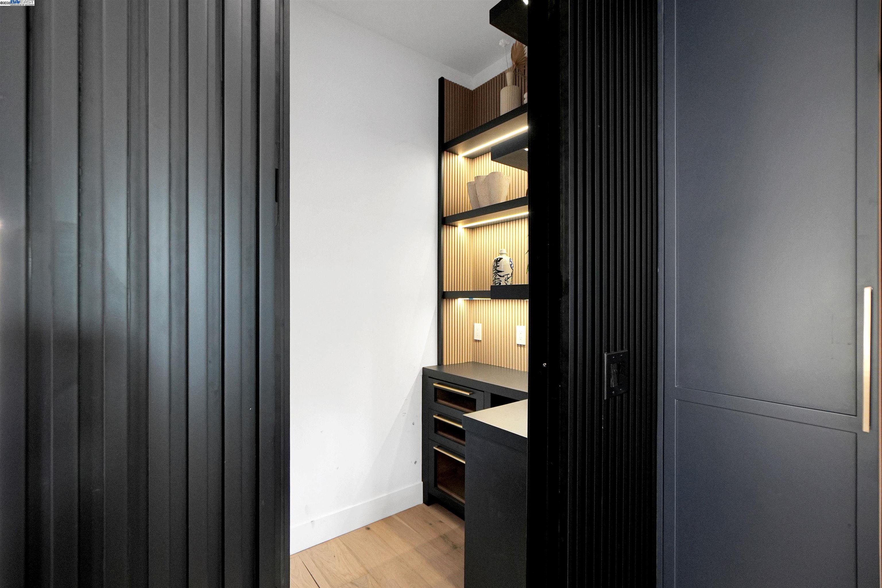 5229 Miles Avenue Oakland, CA 94618 - Photo 17 of 60