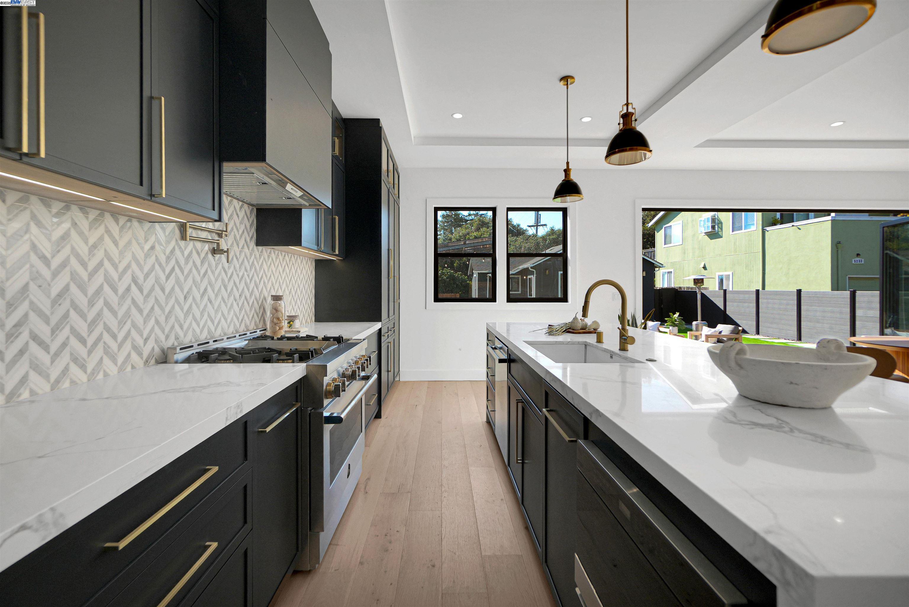 5229 Miles Avenue Oakland, CA 94618 - Photo 18 of 60