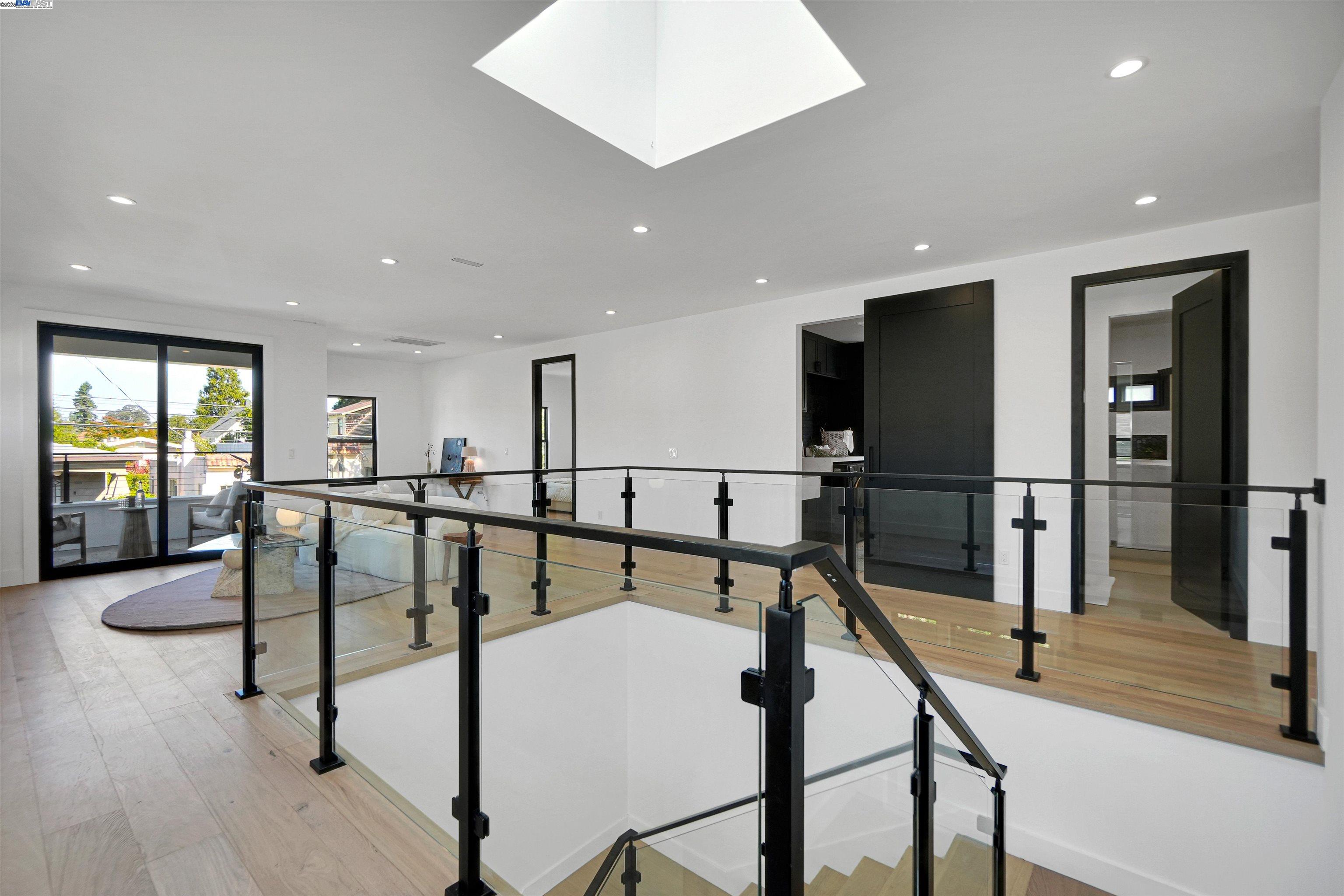 5229 Miles Avenue Oakland, CA 94618 - Photo 21 of 60