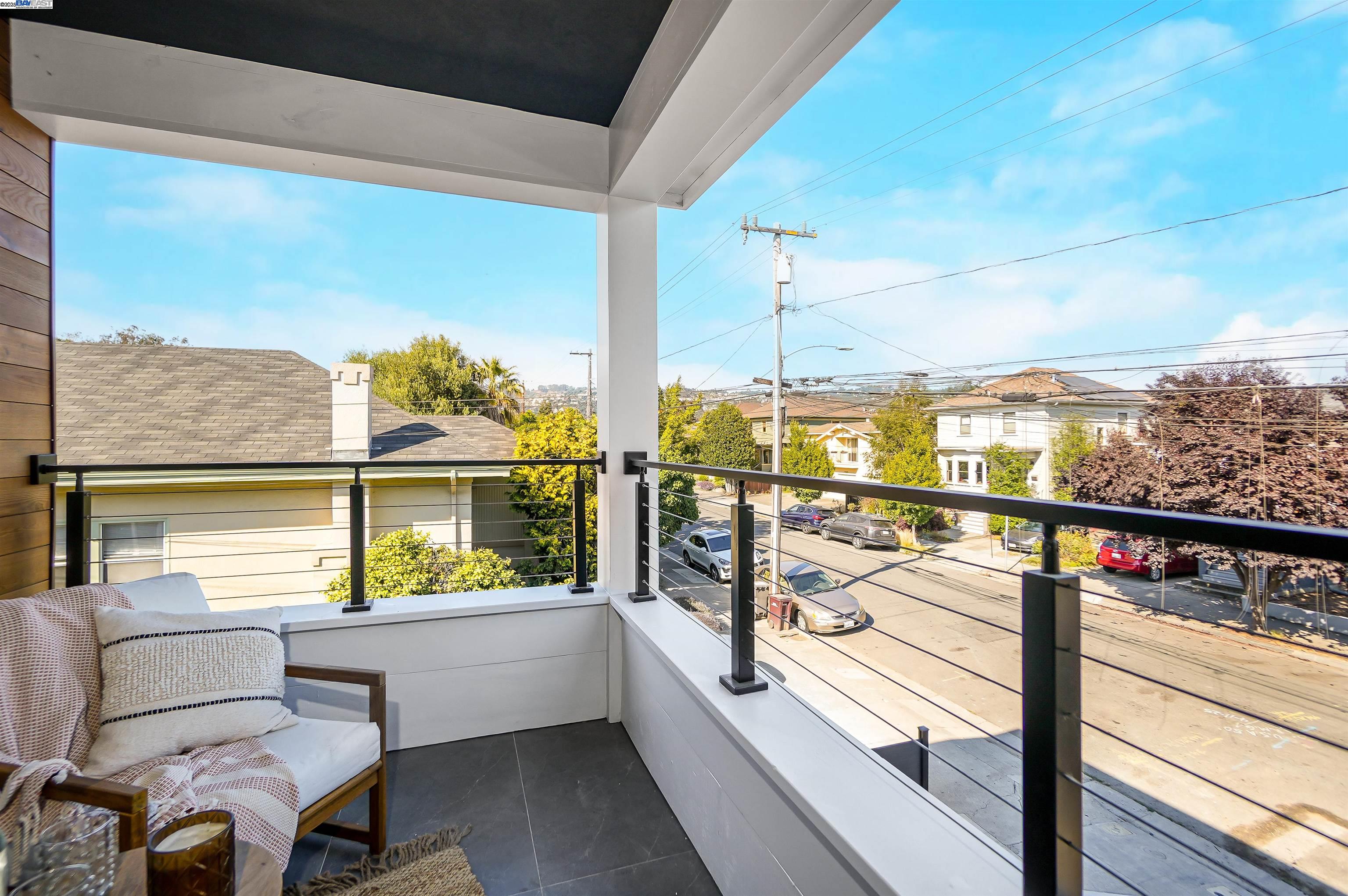 5229 Miles Avenue Oakland, CA 94618 - Photo 27 of 60