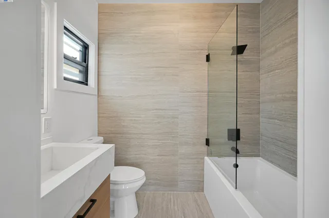 $4,688,888 | 5229 Miles Avenue, Oakland, CA 94618