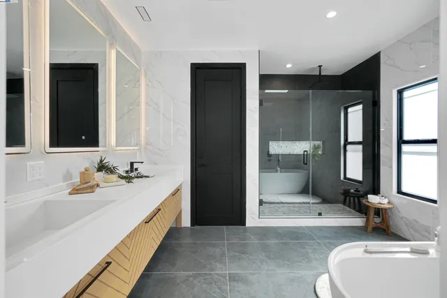 $4,688,888 | 5229 Miles Avenue, Oakland, CA 94618