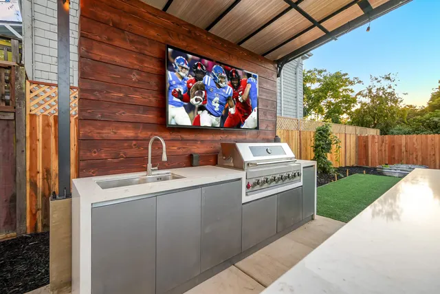 $4,688,888 | 5229 Miles Avenue, Oakland, CA 94618