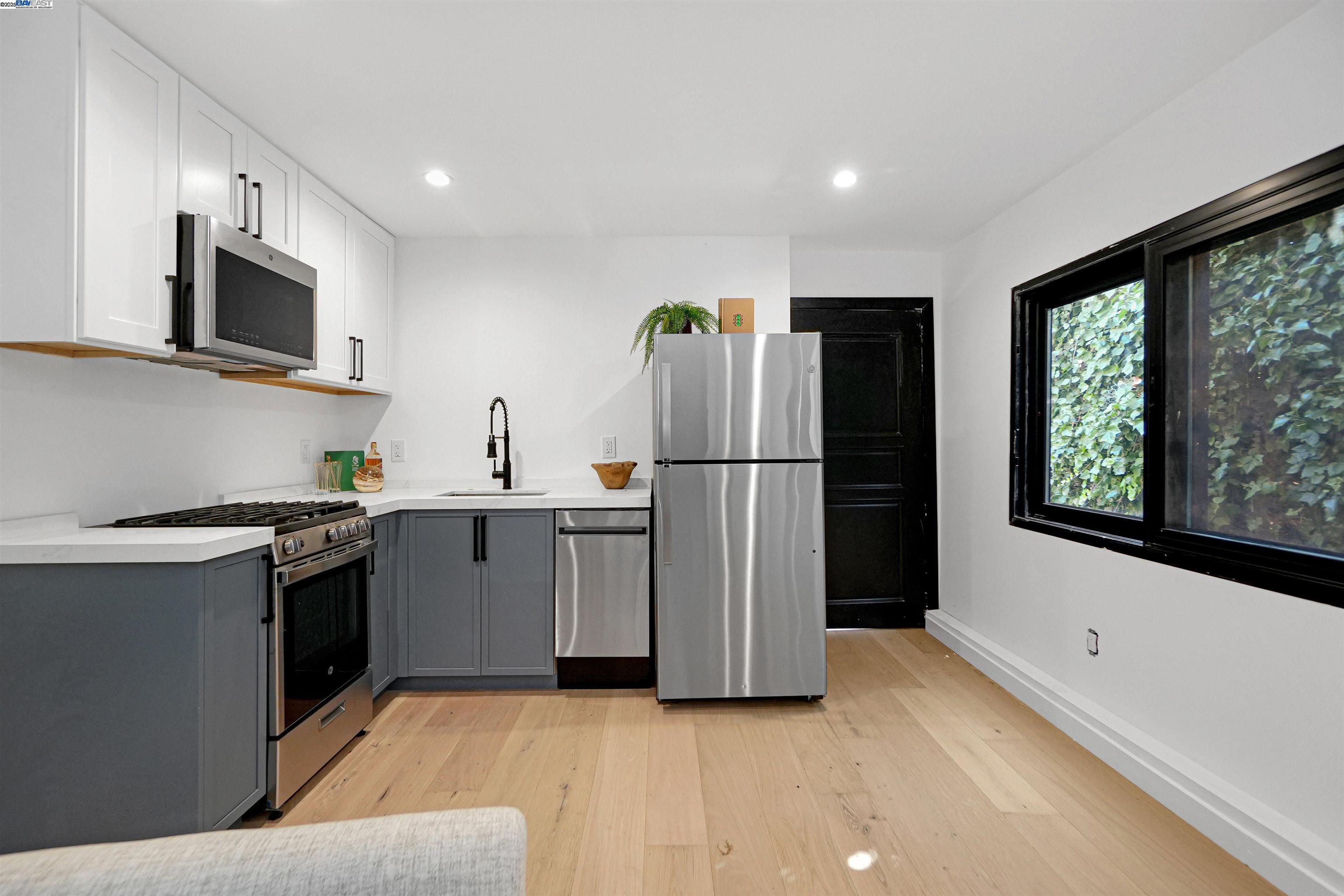 5229 Miles Avenue Oakland, CA 94618 - Photo 58 of 60