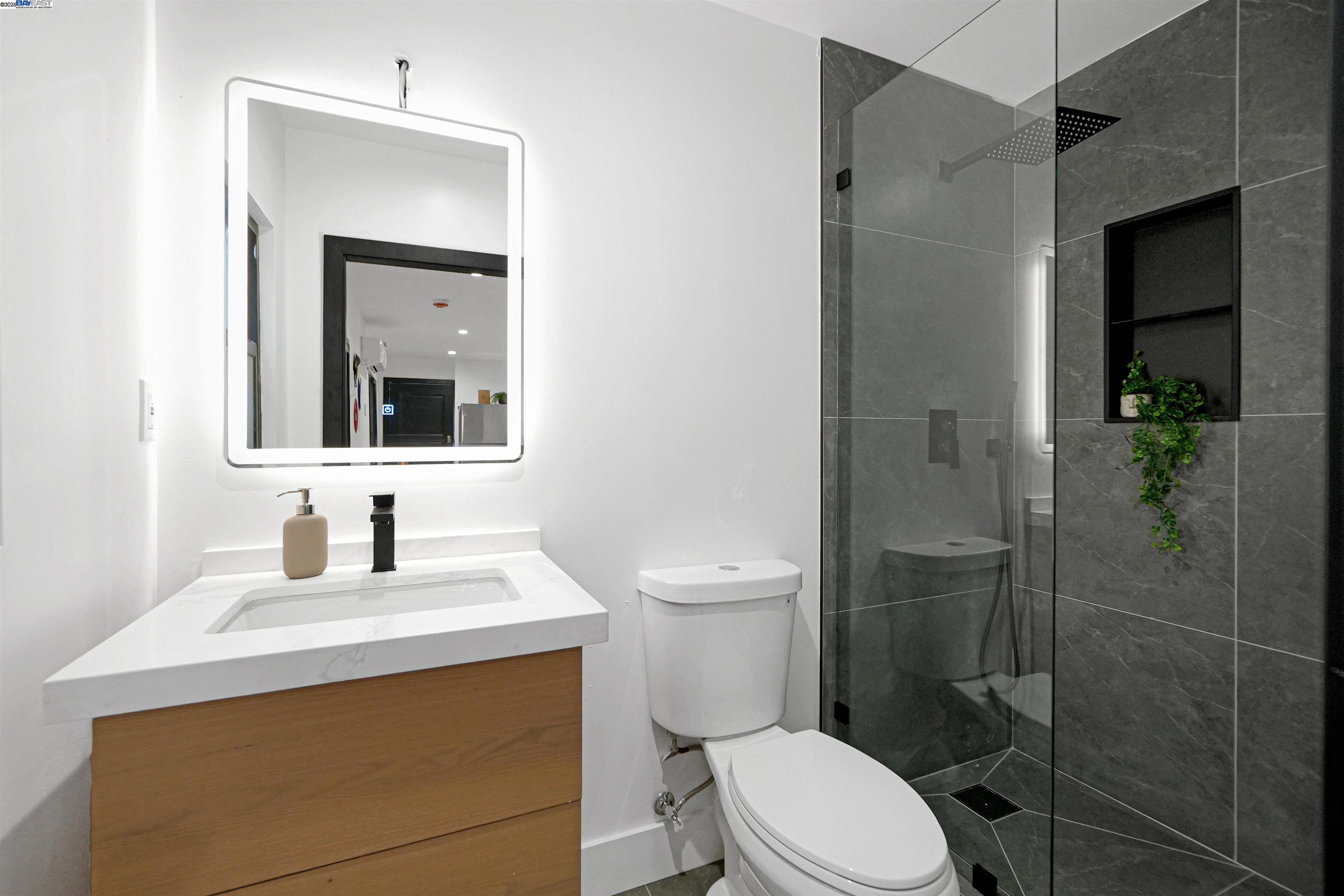 5229 Miles Avenue Oakland, CA 94618 - Photo 59 of 60