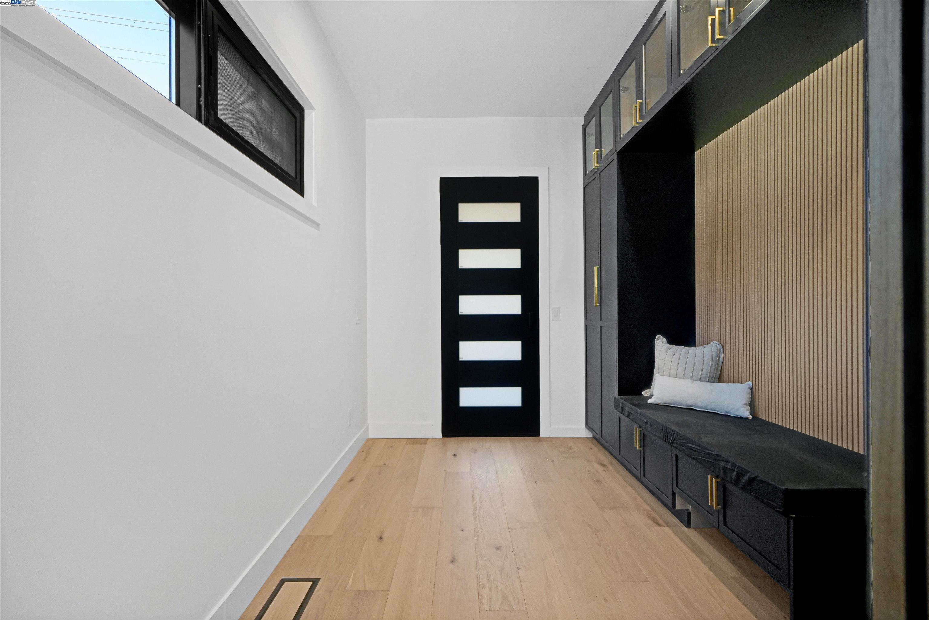 5229 Miles Avenue Oakland, CA 94618 - Photo 6 of 60