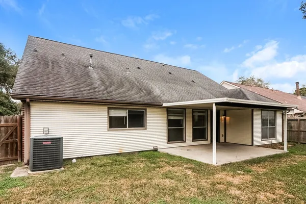 $2,540 | 6026 Egypt Drive, Pasadena, TX 77505