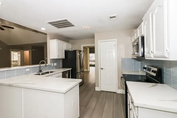 $2,540 | 6026 Egypt Drive, Pasadena, TX 77505