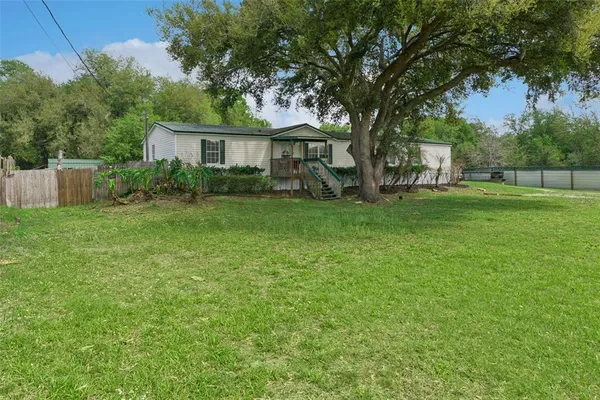 $320,000 | 33601 Tammy Lane, Wesley Chapel, FL 33543