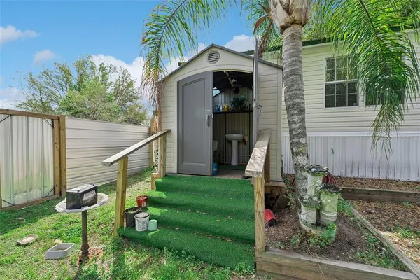 $320,000 | 33601 Tammy Lane, Wesley Chapel, FL 33543