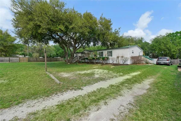 $320,000 | 33601 Tammy Lane, Wesley Chapel, FL 33543