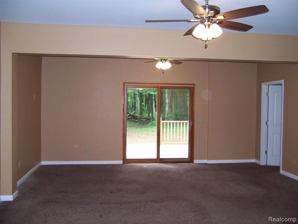 2743 Beach Road Port Huron, MI 48060 - Photo 8 of 27