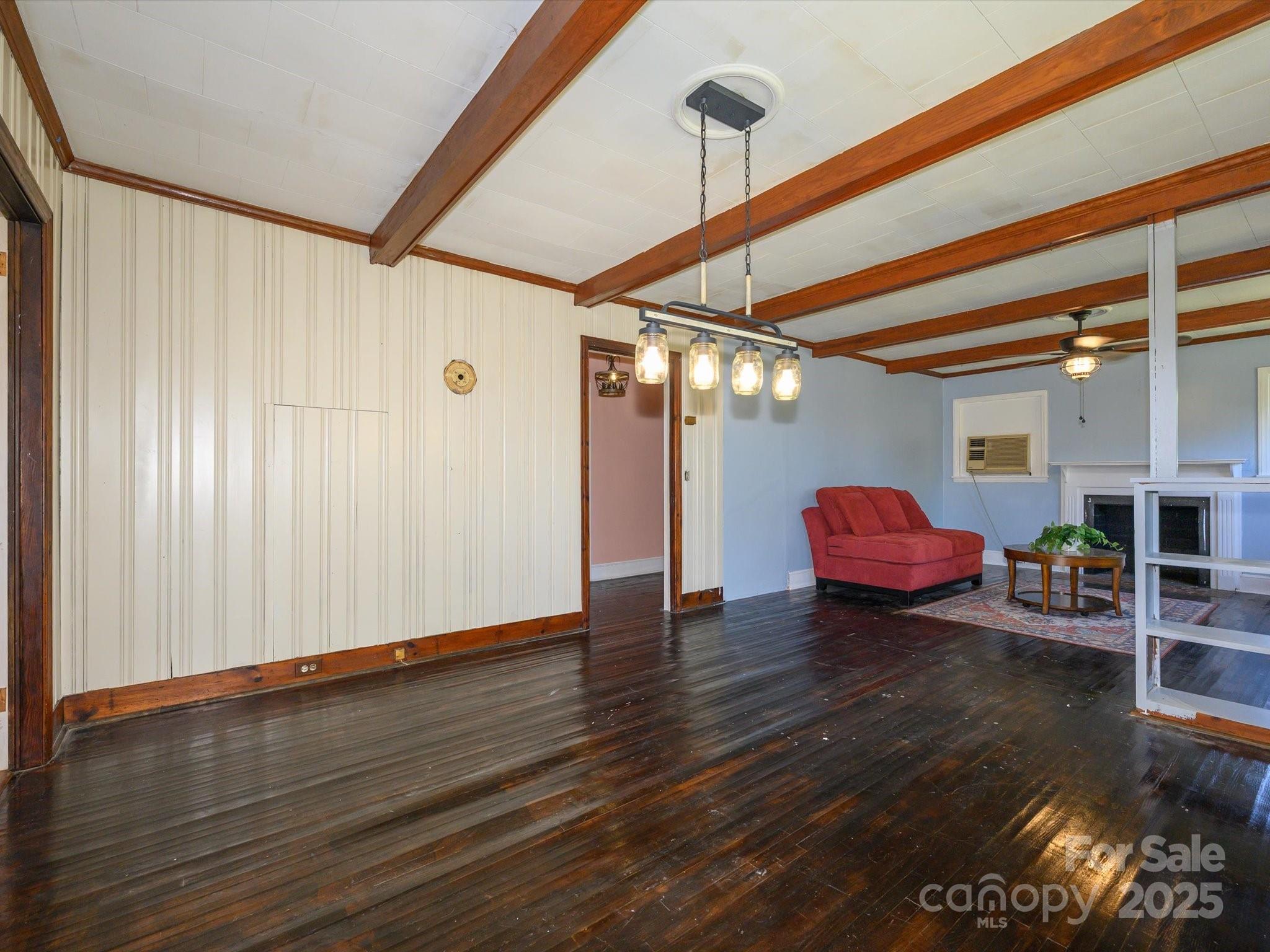 7022 White Store Road Marshville, NC 28103 - Photo 10 of 26 a view of livingroom with furniture and window