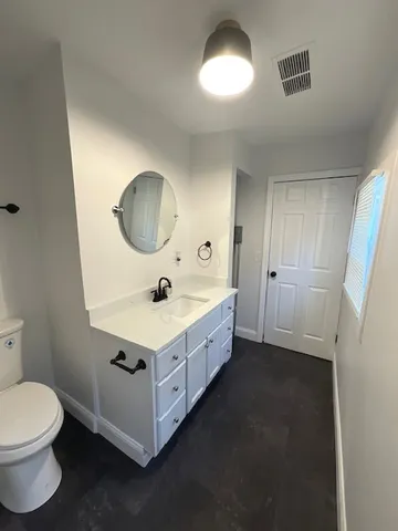 $224,000 | 1703 Hermon Avenue, Zion, IL 60099