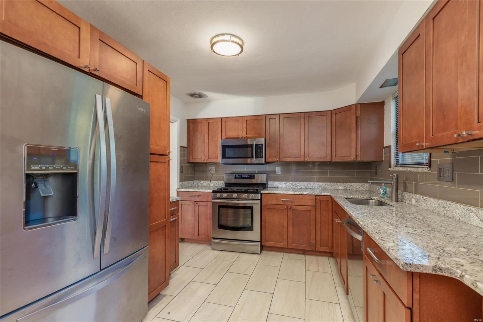 11 Fortune Lane Oakland, MO 63122 - Photo 6 of 19