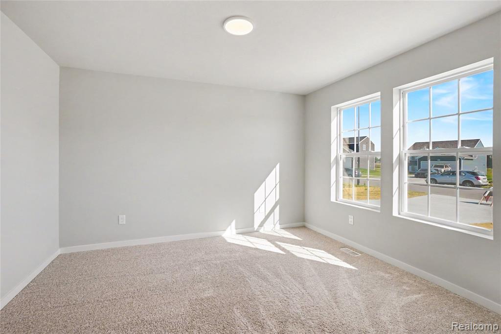 6044 Lahring Road Linden, MI 48451 - Photo 10 of 43