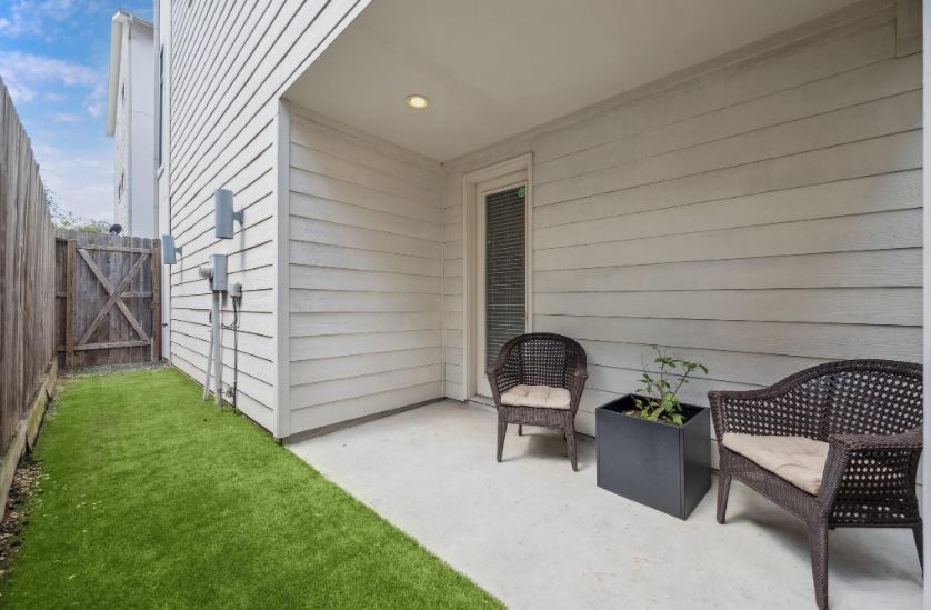 5729 Larkin Street, Unit D Houston, TX 77007 - Photo 6 of 21