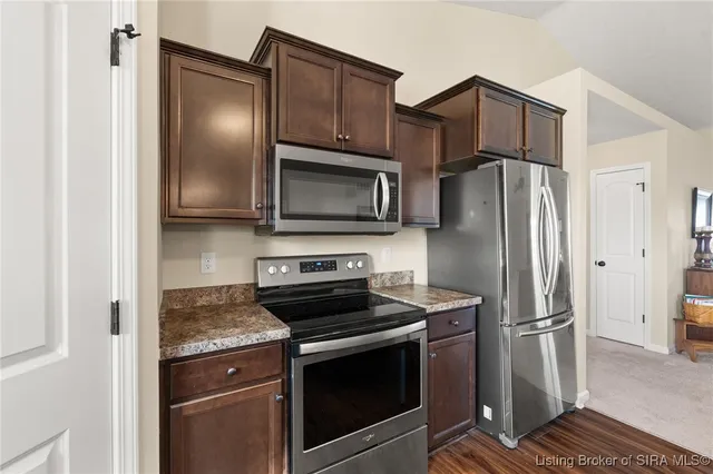 $286,000 | 203 Stoner Way, New Washington, IN 47162