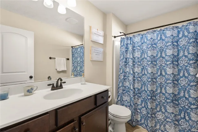 $286,000 | 203 Stoner Way, New Washington, IN 47162