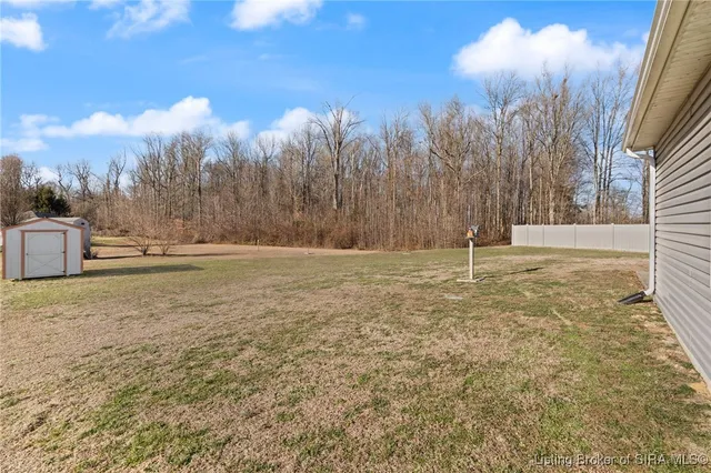 $286,000 | 203 Stoner Way, New Washington, IN 47162