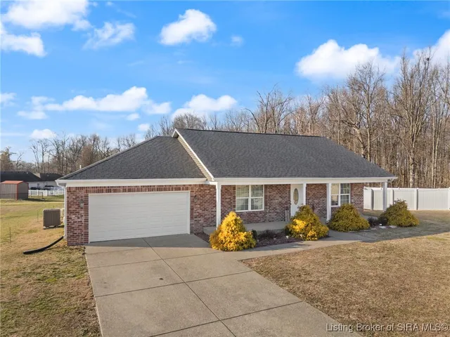 $286,000 | 203 Stoner Way, New Washington, IN 47162