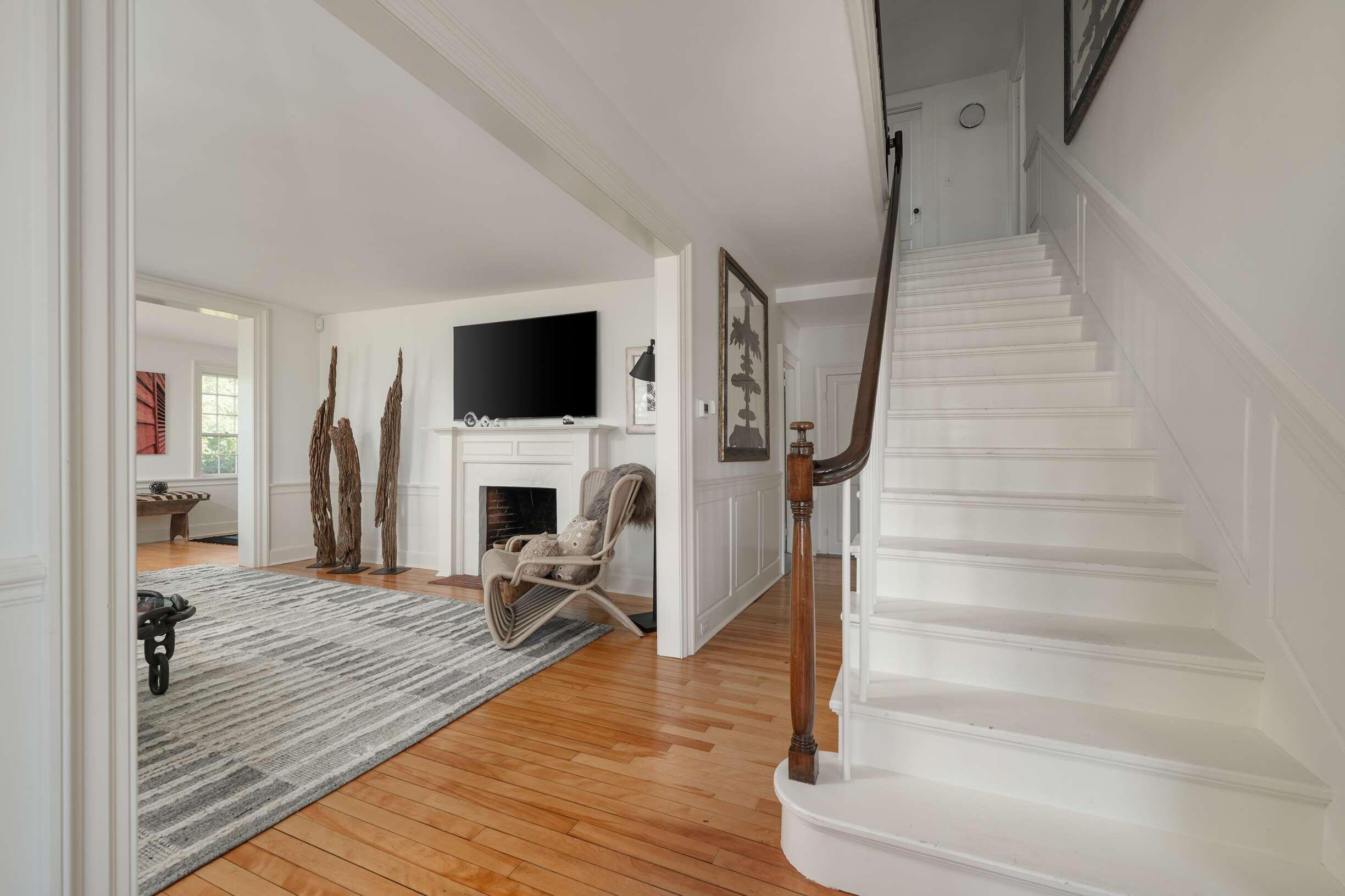 12 Barrell Lane Extension York, ME 03909 - Photo 14 of 40 Elegant stairs