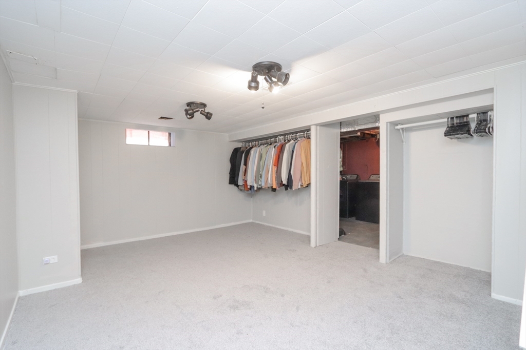114 Davis Street Springfield, MA 01104 - Photo 33 of 42 an empty room and windows