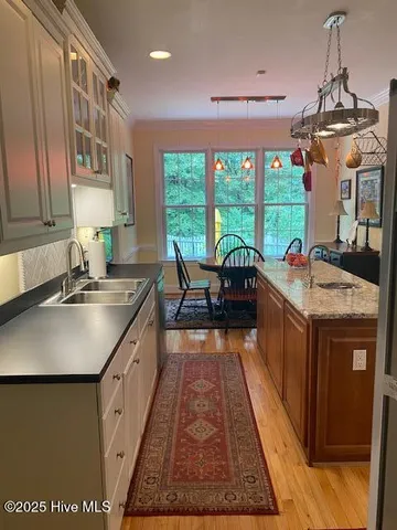 $495,000 | 102 Oxford Road, Greenville, NC 27858