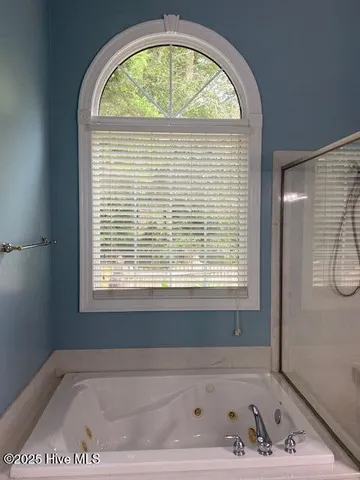 $495,000 | 102 Oxford Road, Greenville, NC 27858