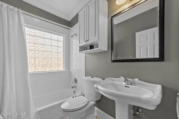 $480,000 | 102 Oxford Road, Greenville, NC 27858