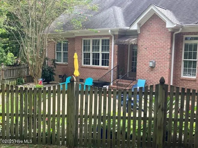 $495,000 | 102 Oxford Road, Greenville, NC 27858