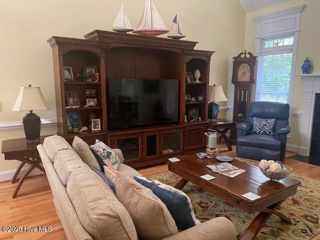 $495,000 | 102 Oxford Road, Greenville, NC 27858