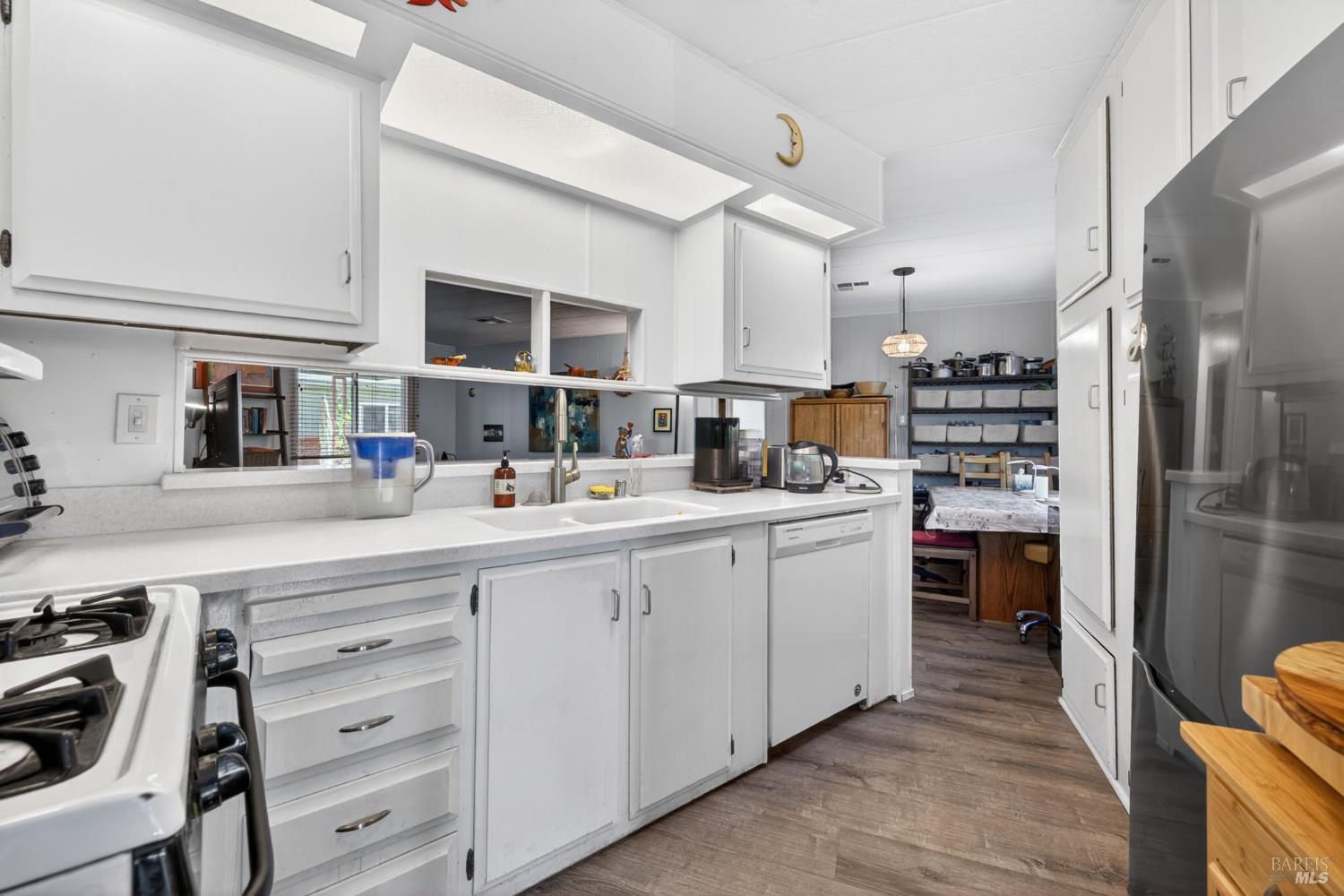 29 Hemlock Court Rohnert Park, CA 94928 - Photo 16 of 28 Kitchen from Dining