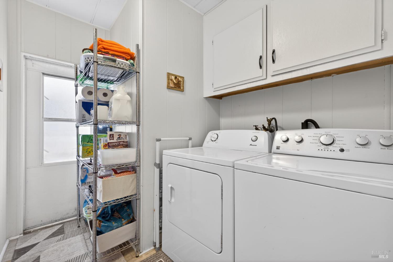 29 Hemlock Court Rohnert Park, CA 94928 - Photo 22 of 28 Laundry Room / Exterioe side door