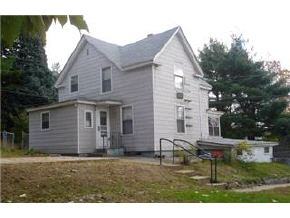 16 Belknap Road Hudson, NH 03051 - Photo 2 of 5