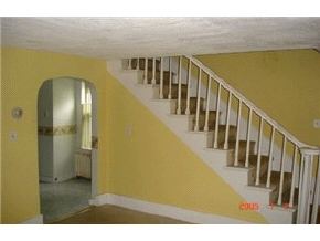16 Belknap Road Hudson, NH 03051 - Photo 3 of 5