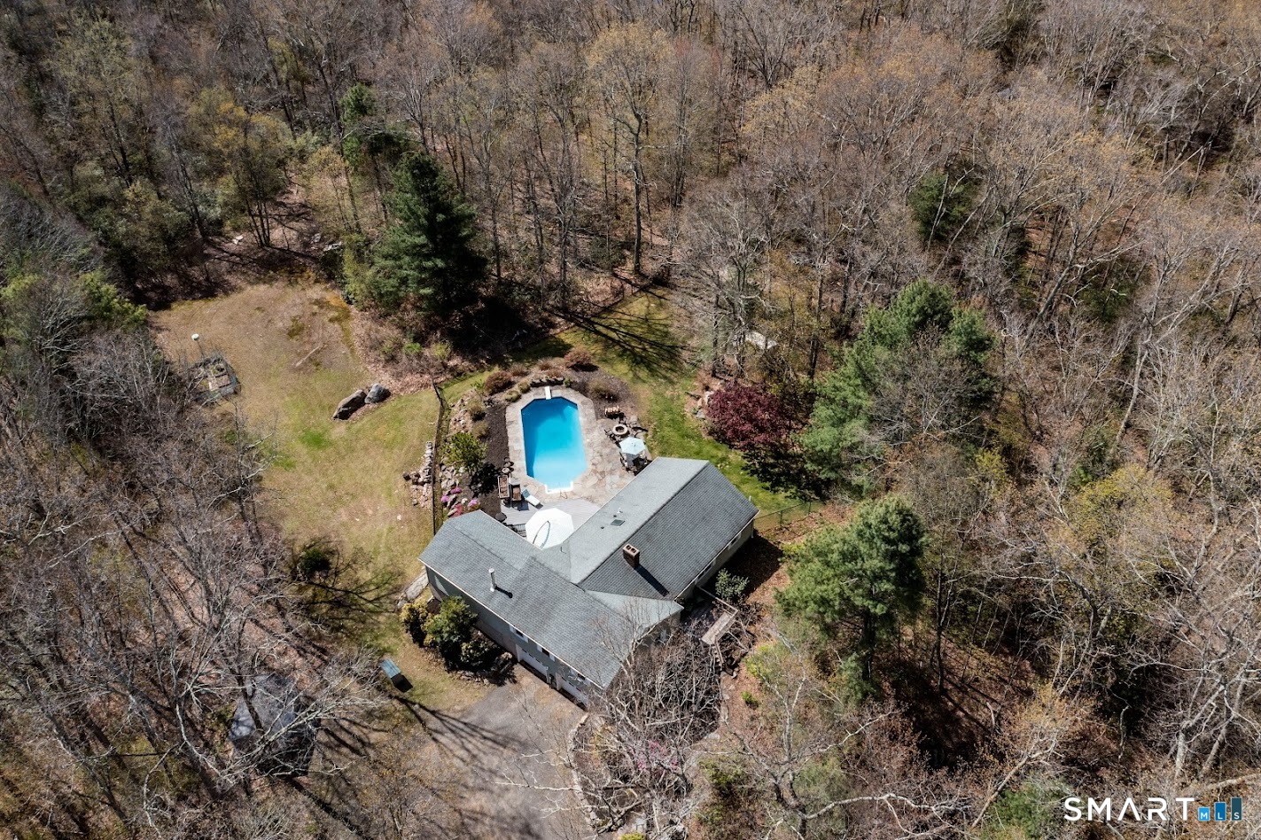 193 R Blue Hills Road Durham, CT 06422 - Photo 26 of 30 a view of a backyard with wooden fence and floor