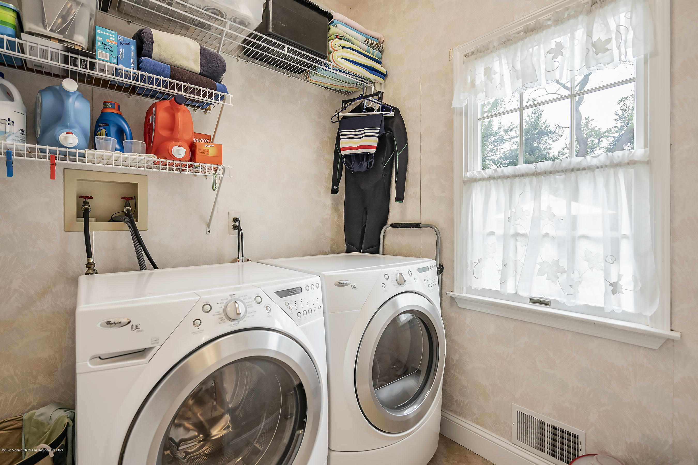 621 Locust Road Brielle, NJ 08730 - Photo 32 of 79 Laundry
