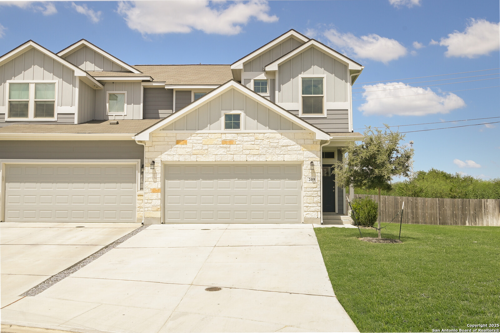 209 Joseph Circle Cibolo, TX 78108 - Photo 1 of 17 Gallery Image 1