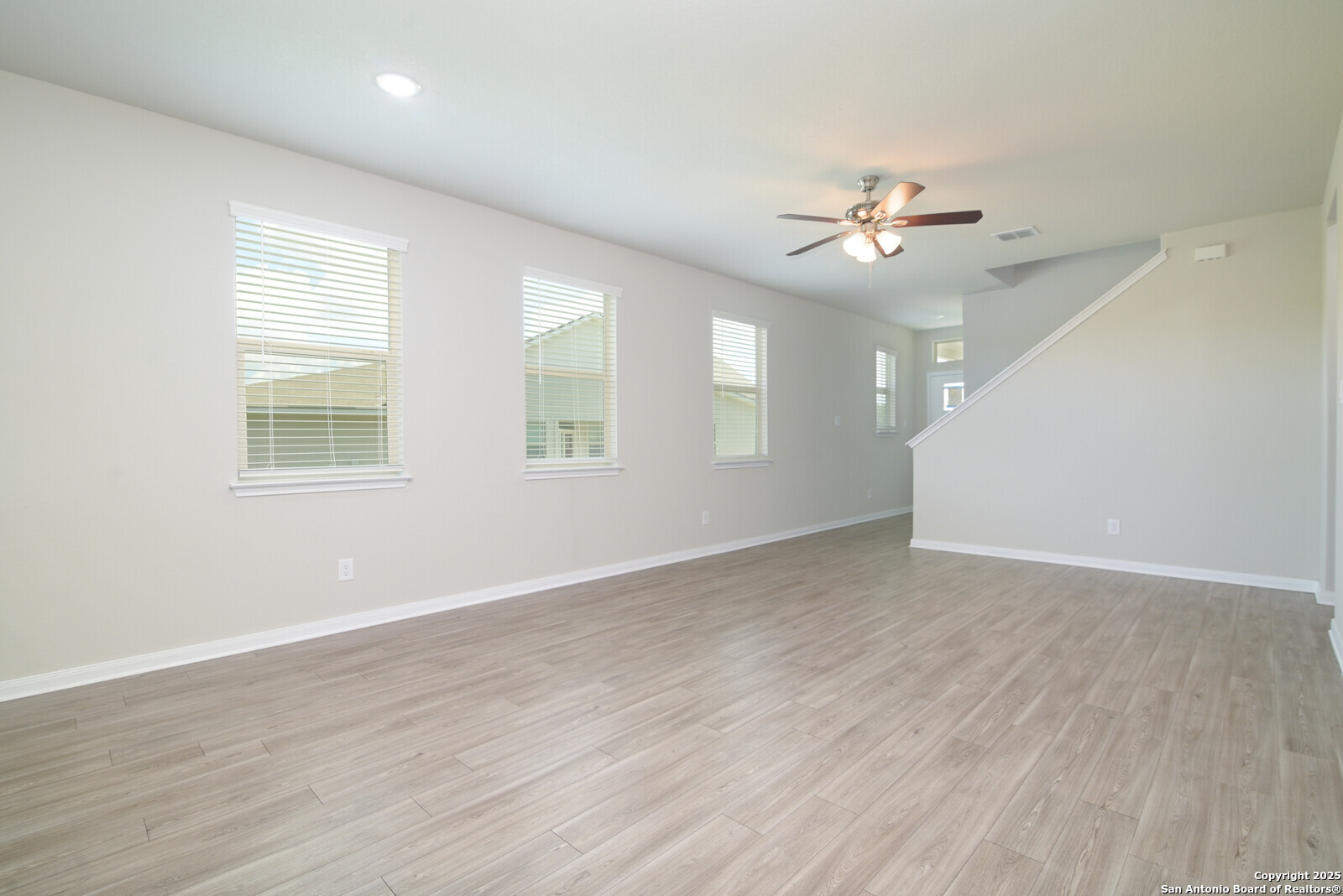 209 Joseph Circle Cibolo, TX 78108 - Photo 6 of 17 Gallery Image 6