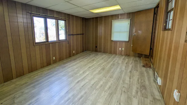 $1,500 | 301 Giles Place, Albert Lea, MN 56007