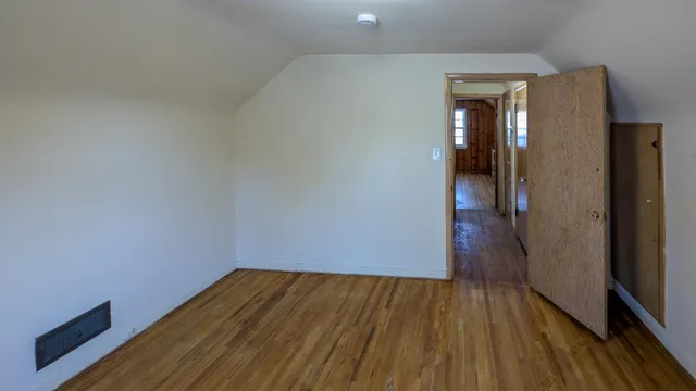 $1,500 | 301 Giles Place, Albert Lea, MN 56007