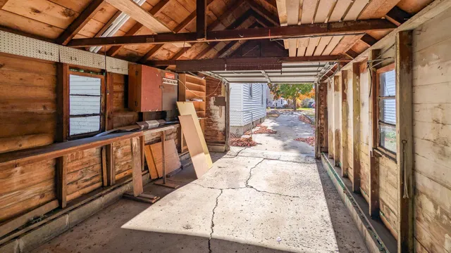 $1,350 | 301 Giles Place, Albert Lea, MN 56007