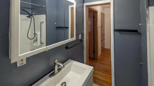 $1,350 | 301 Giles Place, Albert Lea, MN 56007