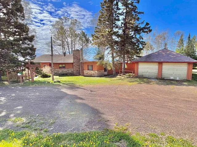 $969,000 | 5480 Highway 61, Hovland, MN 55606