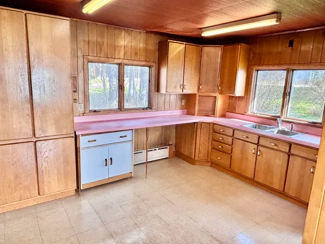 $969,000 | 5480 Highway 61, Hovland, MN 55606