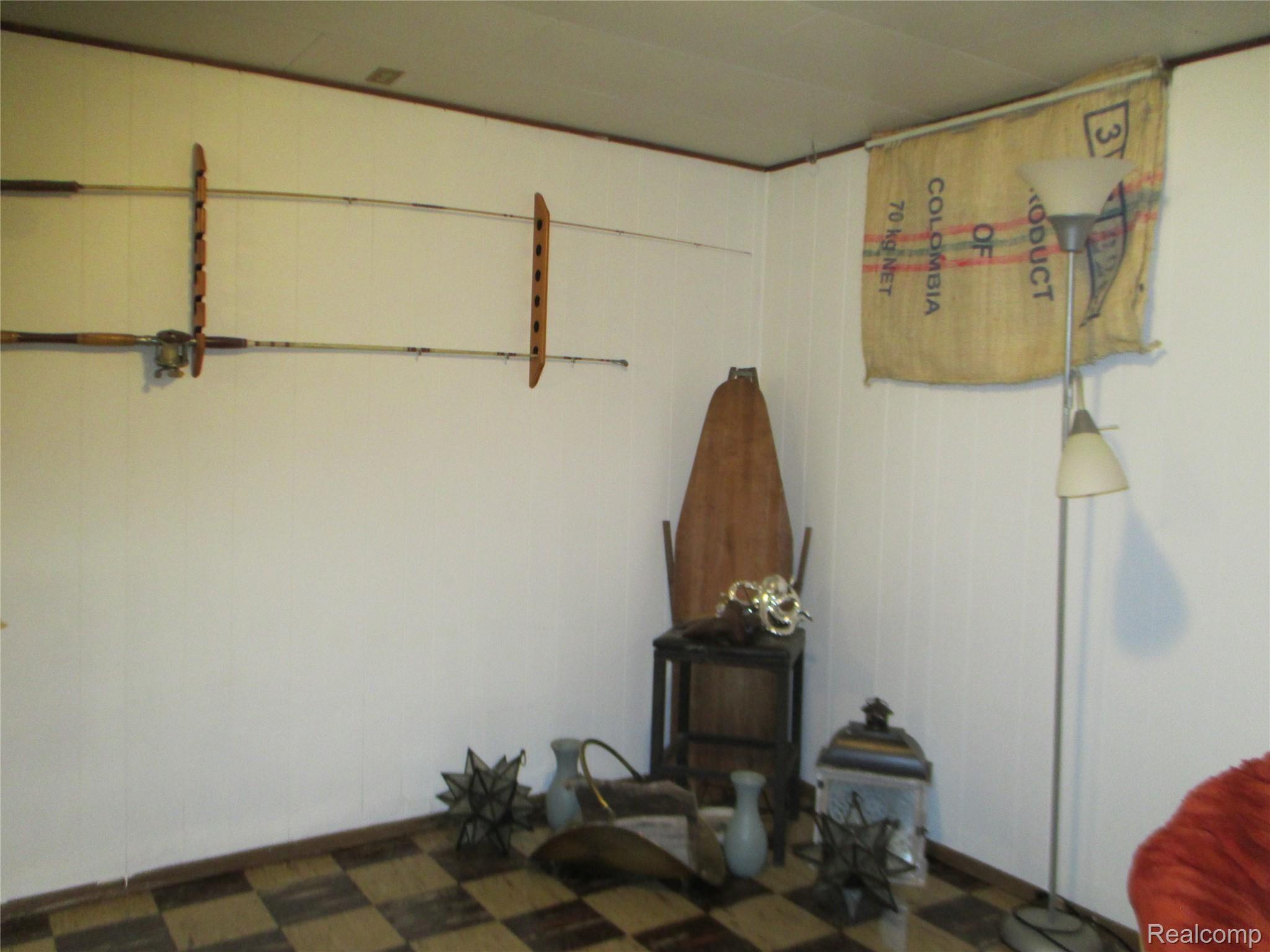 6305 Waldon Road Clarkston, MI 48346 - Photo 13 of 19 Waldon 015.JPG