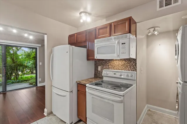 $159,900 | 2230 Good Hope Road, Unit 25, Glendale, WI 53209